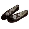 Zapatos de Ballet Mary Jane Versátiles de Suela Blanda Estilo Retro Francés con Punta Cuadrada y Boca Baja Zapatos con Cordones de Encaje para Primavera 2026 para Combinar con Faldas de Moda
