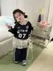 Ropa Infantil Zhilili 2026 Otoño Nuevo Estilo Coreano Sudadera de Kt Cat con Falda Fruncida y Pantalones Deportivos Conjunto para Niñas y Niños Pequeños