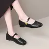 Zapatos Mary Jane franceses de punta cuadrada y suela blanda para mujer, nuevo estilo otoño 2026, zapatos dulces de boca poco profunda para combinar con faldas, adecuados para madres
