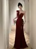 Vestido de Noche Sexy de Alta Gama con Volantes 2026 Elegante y con Estilo de un Solo Hombro para Anfitriona de Banquete, Modelo de Coche, con Abertura, Largo