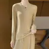 Camiseta base de cuello redondo con forro polar para mujer, ajuste slim para otoño e invierno, agradable para la piel, adelgazante, versátil, cálida, top interior de punto de manga larga
