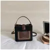 Bolso bandolera retro de nicho estilo coreano para el trabajo y los desplazamientos, que ofrece un ambiente relajado, nueva colección otoño 2026, bolso tipo cubo de alta calidad y moderno