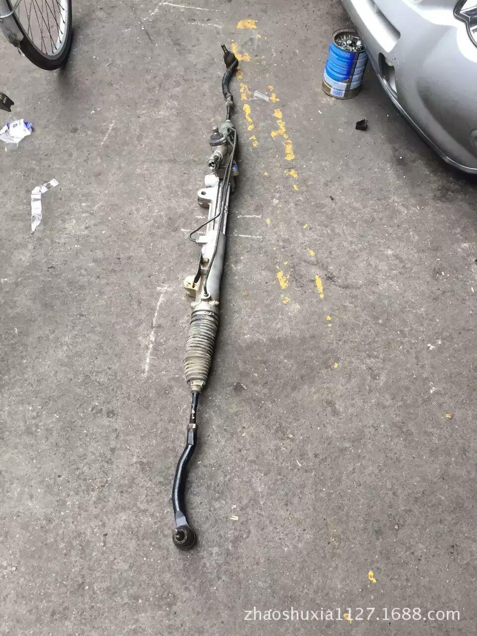 14年款天籁方向机总成1