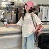 Camiseta Infantil con Estampado de Letras, Manga Corta, Estilo Verano para Niñas, Tendencia Linda Versión Coreana, Top Holgado de Cuello Redondo de Media Manga