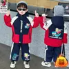 Conjunto Infantil com Forro de Fleece Outono e Inverno 2026 Novo à Prova de Vento Roupa Infantil Ultraman Roupa de Inverno Jaqueta Infantil Vestuário Infantil