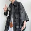 Camisa vaquera de manga corta a cuadros de verano para hombre, estilo Hong Kong, estilo japonés, marca de moda, combina con todo, ropa superior vintage lavada de moda.