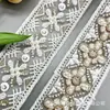 Venta directa del fabricante: Encaje de Bordado de Cuentas Resistente Tridimensional de Hilo de Organza, Accesorios de Hilo Dorado Bordados a Mano con Perlas Código de Barras