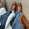 Hebilla de cinturón zapatos pequeños de cuero para mujer zapatos pulidos retro primavera nueva completamente de cuero punta redonda tacón bajo zapatos de boca profunda para mujer