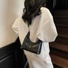 Bolsa de Mão de Luxo para o Dia a Dia de Mulheres 2025 Nova Moda Bolsa Transversal Verão Tendência Bolsa Bolinho de Couro com Cera de Óleo