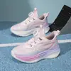 Zapatillas de Correr para Niñas 2026 Otoño Nuevas Llegadas Zapatillas Deportivas Infantiles para Niños de Edad Media y Mayores Hebilla Giratoria Transpirables de Malla para Niños Zapatillas de Entrenamiento