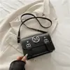 Bolsa de Ombro Color-Blocking da Moda Estilo Coreano para Mulheres 2025 Novo Modelo Bolsa Quadrada Pequena com Laço Estilosa Bolsa de Ombro Transversal para o Dia a Dia