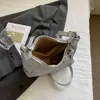 Bolso de Axila Versátil y Elegante para Mujer 2025 Verano Nueva Moda Tendencia Bolso de Hombro Versátil Bolso Bandolera Simple Nicho