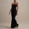 Estação Independente Transfronteiriça Europeia e Americana Novo Verão 2025 Top Tubo Plissado Sexy Elegante Saia Longa que Cobre o Quadril Roupa Feminina