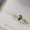 Anillo Huevo de Paloma Fangxing para Mujer, Plata de Ley S925, Retro Francés Europeo y Americano Nicho Lujo Ligero Verde Oliva Anillo Abierto para Dedo Índice