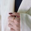 Anillo Simple Retro Mariposa Zircón Frijol Blanco Acero Titanio Diseño Nicho para Mujer Personalidad Celebridad de Internet Anillo de Moda Dorado de 18k