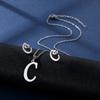 Conjunto de collar y pendientes con 26 letras en inglés, cadena de clavícula de acero inoxidable brillante que conserva el color, de estilo europeo y americano.
