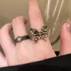 Serie Oscura~Anillo Abierto de Mariposa y Girasol para Mujer, Nicho Retro, Moda, Anillo para Dedo Índice, Anillo Personalizado Único