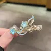 Presilha de Cabelo Flor Orquídea Borboleta Atmosfera Super Feérica para Mulheres, Presilha Lateral Bico de Pato Estilo Floresta, Acessório Estilo Feriado para Penteado no Topo da Cabeça