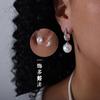 Pendientes de nicho asimétricos de amor de alta gama de lujo europeos y americanos, pendientes de acero de titanio de 18 k que no se decoloran, joyería al por mayor para mujeres