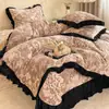 Invierno Estilo Hepburn Leche Polar Colcha Estilo Juego de Cama de Cuatro Piezas Volantes Engrosado Cálido Funda Nórdica Sábana Juego de Tres Piezas