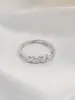 Anillo Abierto de Mariposa Dinámico de Gama Alta Versátil de Lujo de Nicho para Mujer, Anillo de Dedo Índice de Mariposa de Diseño de Moda Personalizado al por Mayor