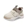 Tenis infantiles, estilos populares de primavera/otoño, zapatillas deportivas casuales con diseños de letras, zapatillas de correr a la moda y cómodas para niñas y niños