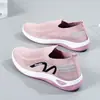 Tênis feminino de malha, coleção primavera/verão, sapatos casuais baixos estilo Pequim, tênis de malha respirável, tênis de corrida com sola macia para estudantes, atacado