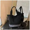 Bolsa de Lienzo Japonesa Personalizada de Alto Estilo 2026, Moderna y Sencilla, Gran Capacidad, Adecuada para el Trabajo y los Viajes Diarios, Bolso de Mano con Contraste de Color