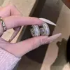 ¡La vibra de la protagonista femenina! Pendientes Versátiles de Aro Brillantes Completamente Incrustados de Diamante, Frescos y Sofisticados, Lujo Ligero, Exquisitos, Aros de Moda de Gama Alta