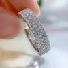 Anel de Diamante de Três Fileiras Totalmente Cravejado com Microincrustação para Mulheres Moda Personalidade Ins Design de Nicho Senso de Design Luxo Leve Anel para Dedo Indicador de Casais