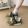 Novos Tênis Esportivos Primavera e Outono 2026 Cadarço Malha Respirável Sapatos Casuais Femininos Tênis de Corrida Outdoor Estilo Coreano Sapatos Únicos