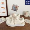 Nuevos Zapatos Blancos Casuales Versátiles de Suela Gruesa para Mujer, Estilo Nicho, Súper Suaves, Mocasines Dopamina, Otoño 2025