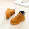 Botas Infantis Outono e Inverno 2026 Botas Curtas para Meninos Retro Britânico Botas de Couro para Meninas Sola Macia Antiderrapante Sapatos de Bebê
