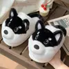 Lindas Zapatillas de Algodón de Husky para Hombres y Mujeres Invierno 2025 Nuevo Estilo Talón de Bolsa Zapatos de Interior para el Hogar Cálidos de Suela Gruesa Rellenos de Algodón
