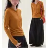 Suéter de tricô com capuz na cor laranja estilo coreano para mulheres, projetado para usar em camadas no outono e inverno, com corte justo e efeito emagrecedor.