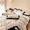 Estilo Coreano Estilo Princesa Encaje Terciopelo de Leche Juego de Cuatro Piezas estilo Hepburn Fresco y Sencillo Colcha Acolchada Funda de Edredón Cálida