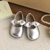 Zapatos de Cuero Rojos Estilo Coreano para Niñas 2026 Nuevos Zapatos Planos de Primavera y Otoño para Niños Mocasines para Niñas Zapatos de Bebé Poco Profundos de Moda