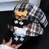 Óculos Fofos Estilo Coreano Urso Boina Xadrez para Mulheres, Chapéu Octogonal Pequeno Afina-Rosto de Outono, Chapéu de Pintor Fashion para Circunferência Craniana Grande