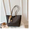 Bolso Versátil de Alta Gama con Capacidad, Nuevo Otoño 2026, Bolso Tote Estampado Retro, Bolso de Hombro Único para Mujer