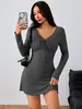 Vestuário feminino transfronteiriço no estilo puro desejo, vestido com cordão em V, vestido curto plissado de manga longa justo, vestido versátil sexy e que afina