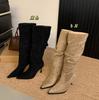 Botas Sexy de Camurça Apontadas Franzidas Estilo Francês 2024 Outono e Inverno Femininas com Fivela de Cinto Salto Agulha Fino Alto Botas Longas