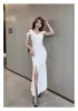 Vestido Longo Branco Novo 2026 Off-Shoulder Estilo Sereia com Fenda para Figuras Baixas, Adequado para Festas de Coquetel