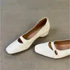 Nuevos zapatos de salón cuadrados para mujer estilo francés 2026 con tacón oculto, Mary Janes negros retro chic, perfectos con faldas