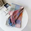 Bufanda Azul Klein para Mujer Invierno Versión Coreana Versátil Engrosada Color Sólido Chal Mohair de Gama Alta Bufanda Cálida para el Cuello
