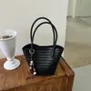 Bolsa tote estilo balde de grande capacidade transfronteiriça, nova coleção outono 2026, bolsa de ombro/transversal casual e versátil, conjunto de duas bolsas