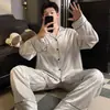 Nuevo Conjunto de Pijama de Manga Larga con Cuello Campana de Seda Helada para Hombre, Primavera y Otoño, Ajuste Holgado, Ropa de Casa Juvenil