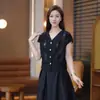 Blusa de Manga Curta com Bordado Vazado Personalizado Saia Midi de Cintura Alta Evase Linha A Coberturas Estilosas Disfarçam Imperfeições Estilo Maduro Emagrecedor