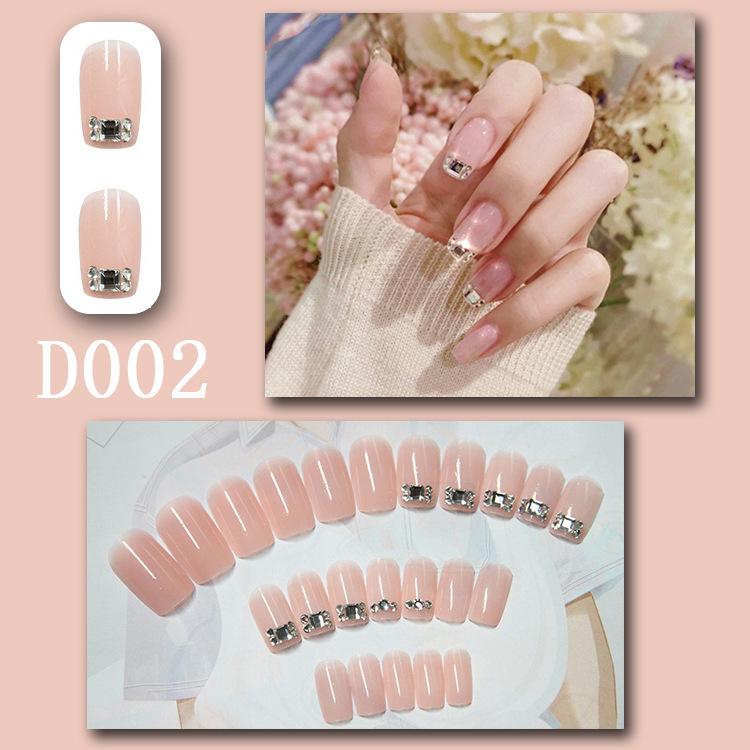 D002