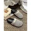 Novedad Verano 2026 Moda Transpirable Malla Media Zapatilla Estilo Hada Hebilla Planas Punta Cerrada Zapatillas Perezosas para Mujer