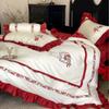 Casamento Romântico Casamento Casamento Conjunto de Quatro Peças de Algodão de Fibra Longa Lindo Bordado de Rosas Babados Capa de Edredom de Casamento Vermelho de Cama